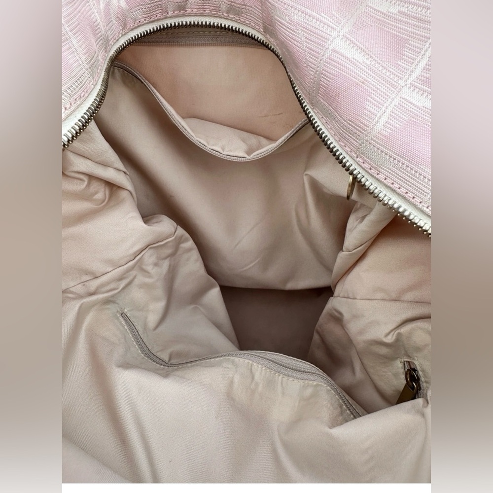 Chanel Travel Line Stylish Pink Tote Bag - Picture 8 of 16
